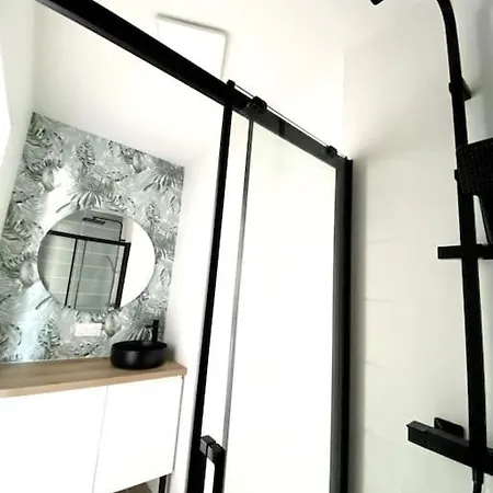 Loft Moderne Avec Terrasse En Hyper Centre-ville * 圣让-德蒙